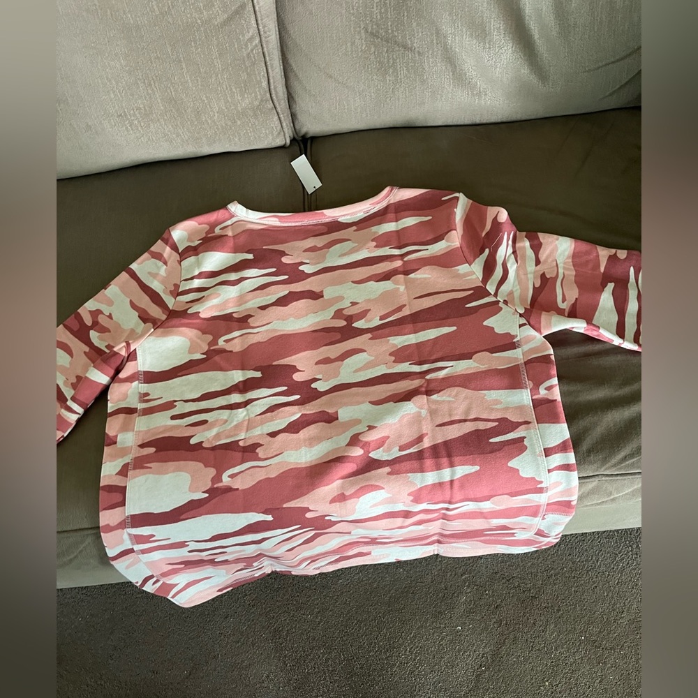 Cameo Classic French Terry Pullover. XL